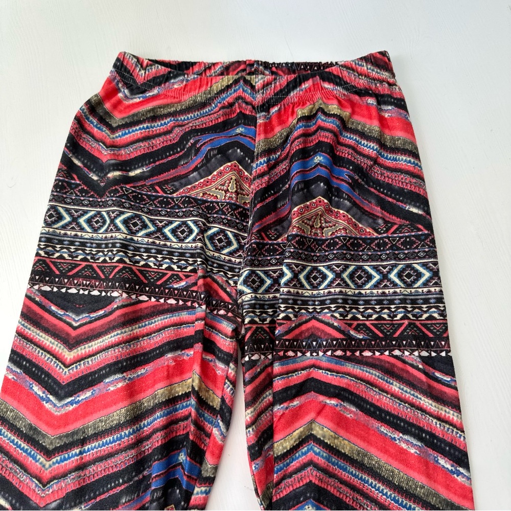 Colorful Geometric Pattern leggings